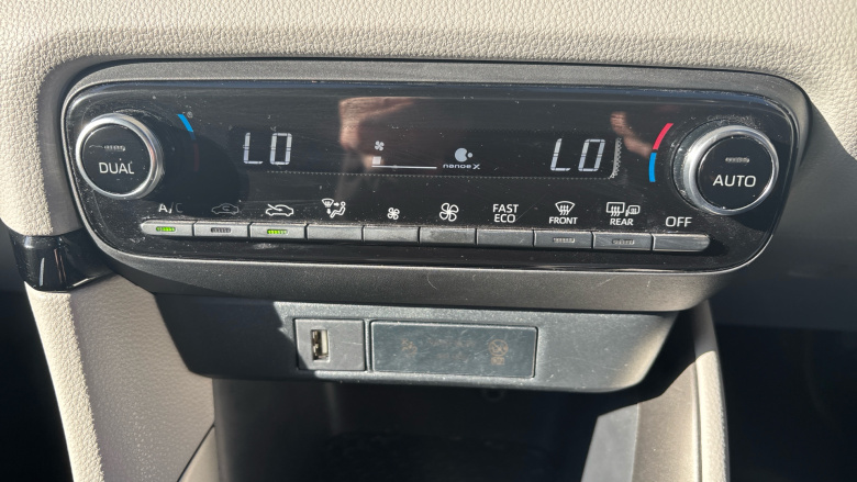 Toyota Yaris 1.5 Hybrid Excel 5dr CVT Hybrid Hatchback